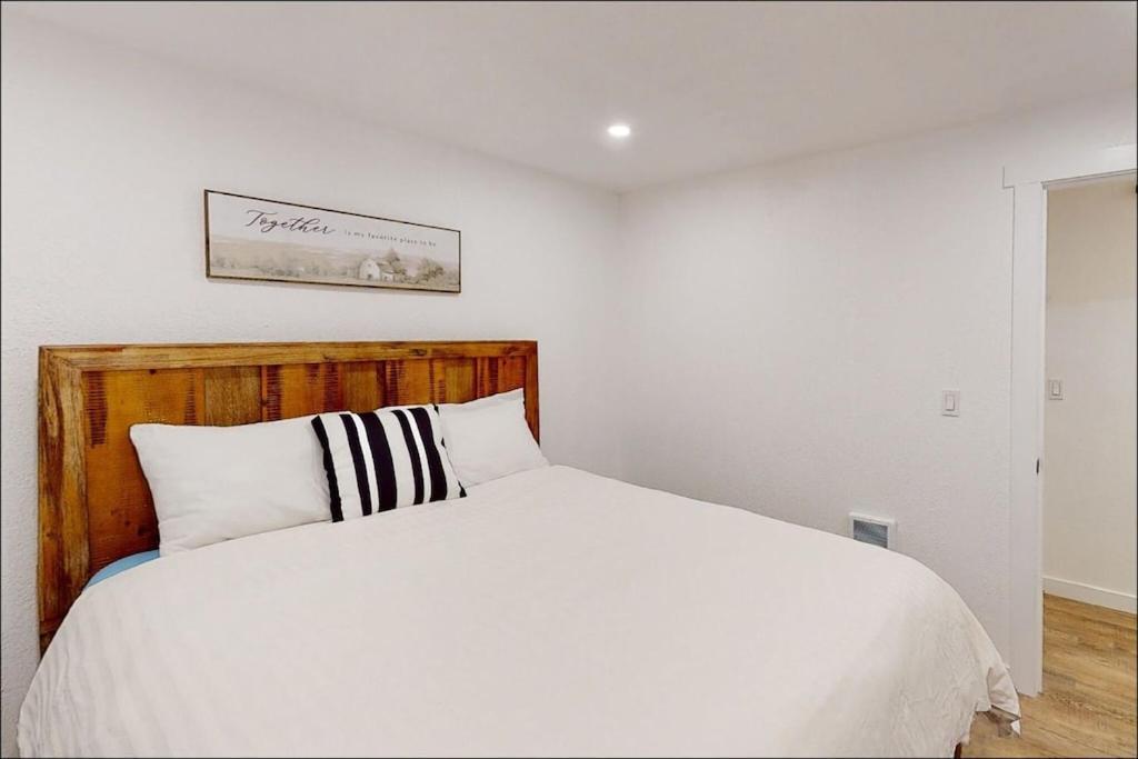 Lakebay Cottage Екстер'єр фото